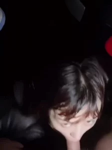 地下车库车内口爆
